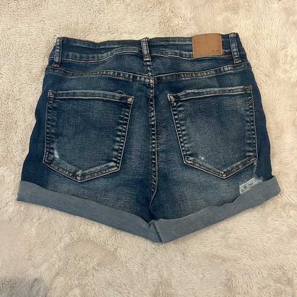 Distressed denim shorts, Aeropostale, size 6 - Picture 5 of 5